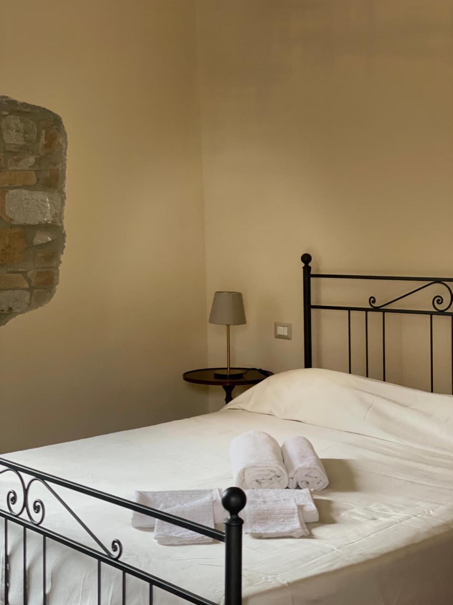 Agriturismo Piano Di Andrea Ostigliano Экстерьер фото